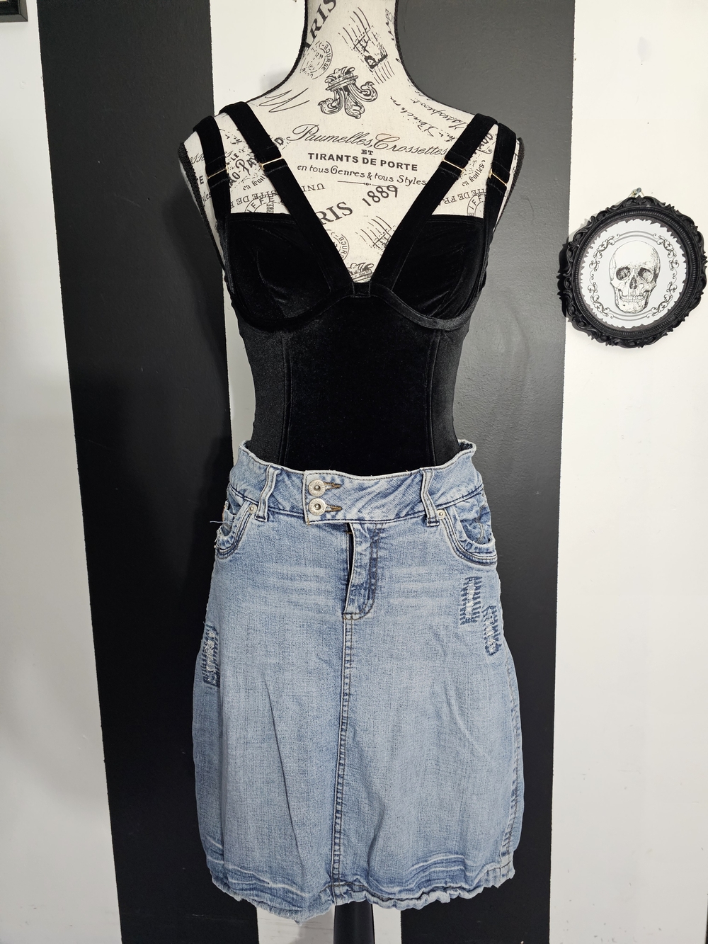 Light Wash Denim Pencil Skirt - Women